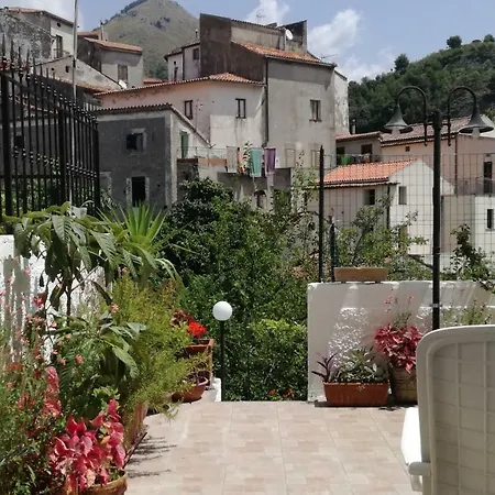 Borgo Julitta Тортора